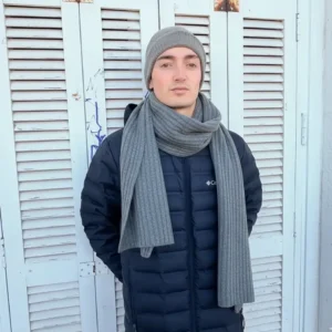 Bufanda de lana teñida con nogal